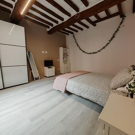 La Sosta-Appartamento A Pochi Passi Dalla Stazione Modena Exteriör bild